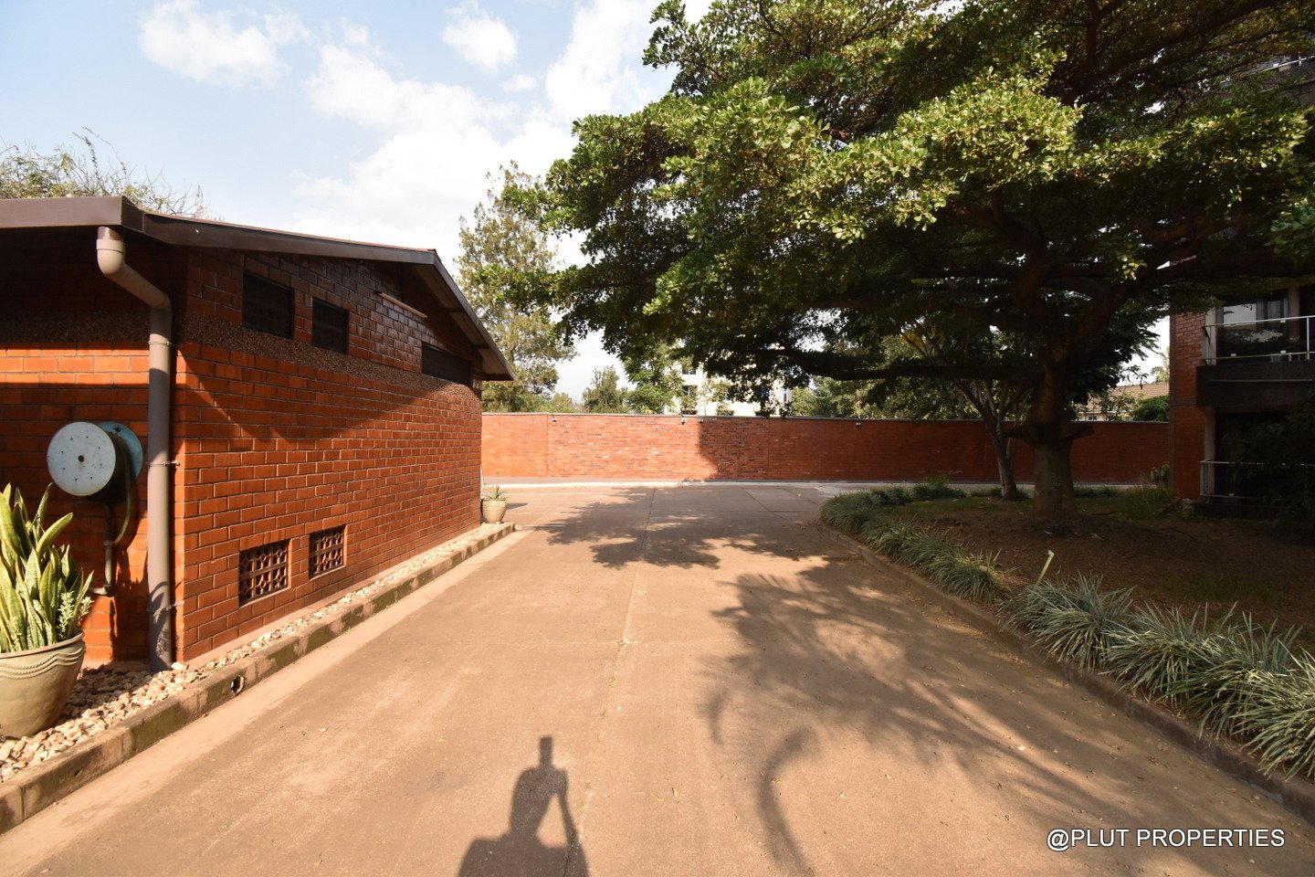 Apartment for rent in Kacyiru Kigali plut properties (3) Apartment for Rent in Kacyiru Kigali