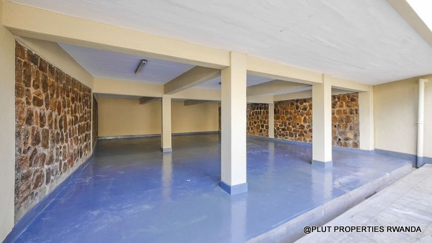 Beautiful 4- Unfurnished Bedrooms in Kiyovu 