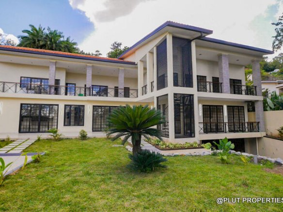 Beautiful 4- Unfurnished Bedrooms in Kiyovu 