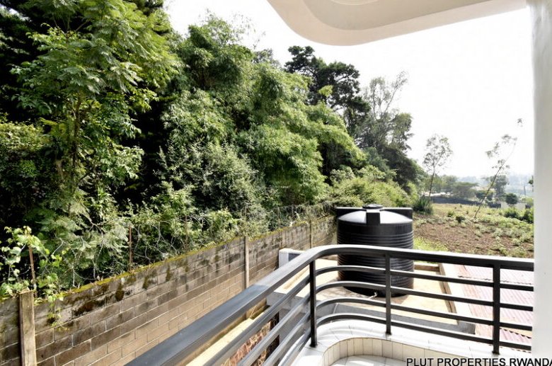 Beautiful house for rent in Kinyinya