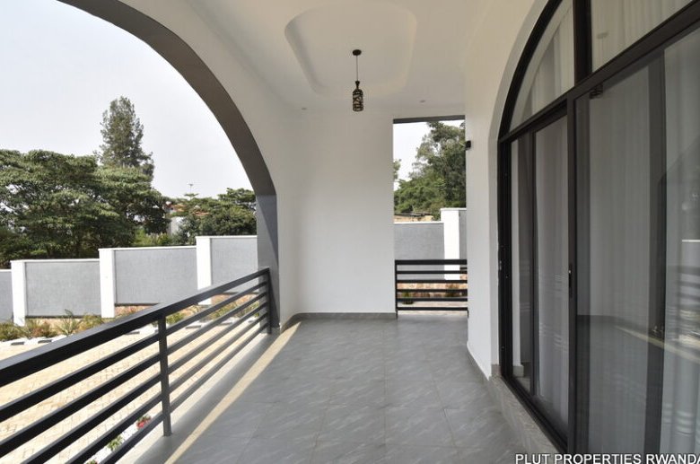 Beautiful house for rent in Kinyinya