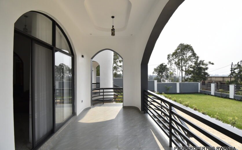Beautiful house for rent in Kinyinya