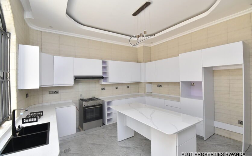 Beautiful house for rent in Kinyinya