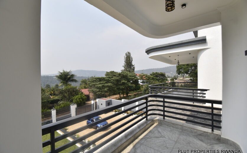 Beautiful house for rent in Kinyinya