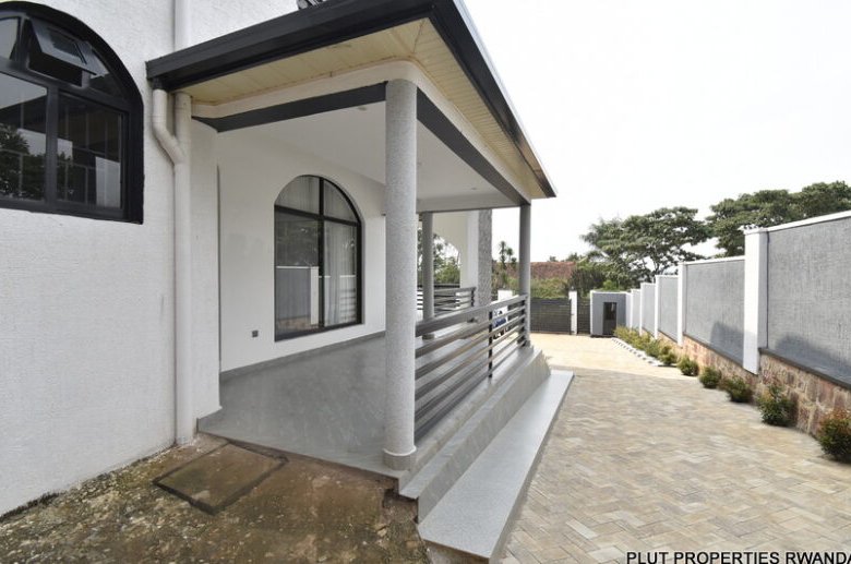 Beautiful house for rent in Kinyinya