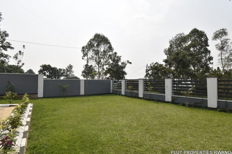Beautiful house for rent in Kinyinya