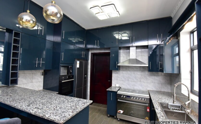 Beautiful House for Rent in Rebero