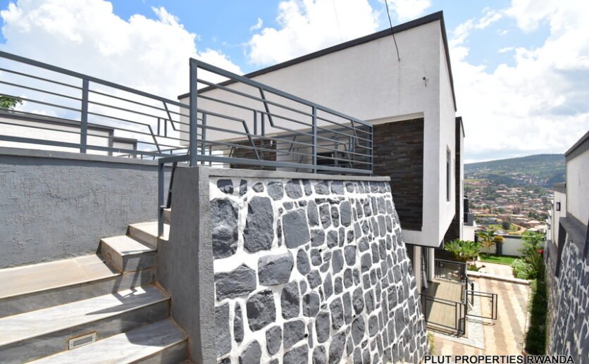 Beautiful House for Rent in Rebero