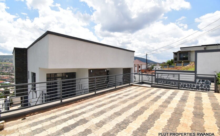 Beautiful House for Rent in Rebero
