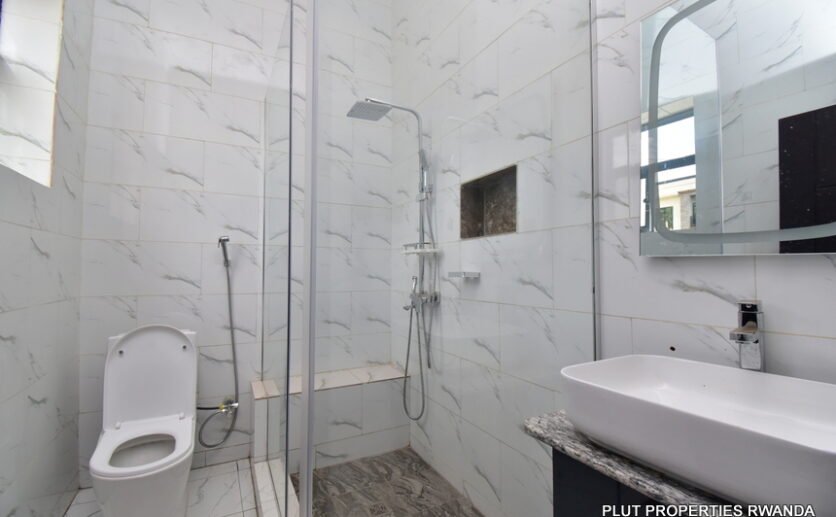 Beautiful House for Rent in Rebero