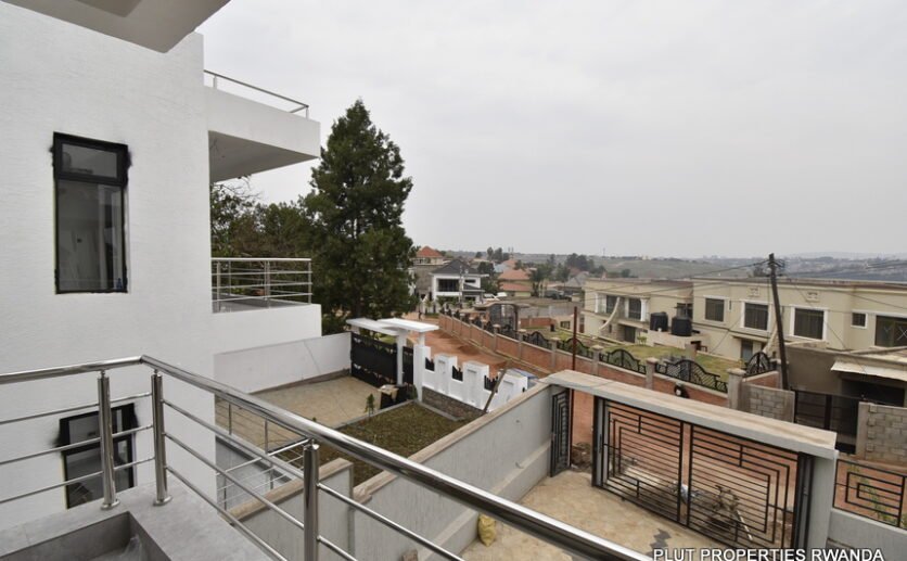 Beautiful house for sale in Kagugu.
