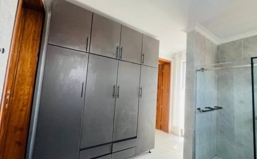 Beautiful house for sale in Kicukiro.