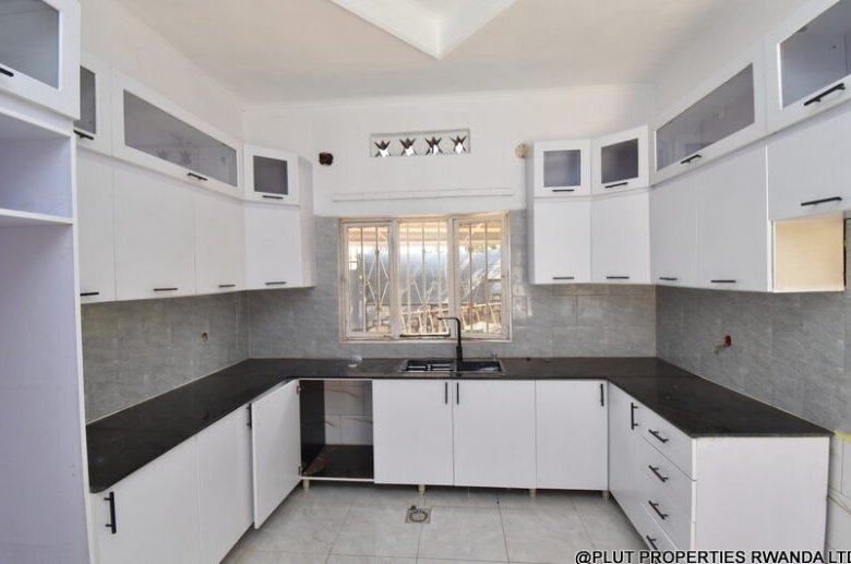 Beautiful house in Kiyovu for rent