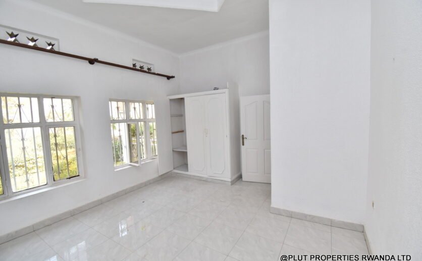 Beautiful house in Kiyovu for rent