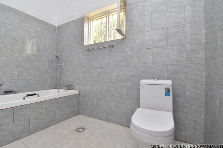 Beautiful house in Kiyovu for rent