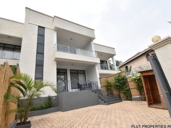 Beautiful House in Nyarutarama 