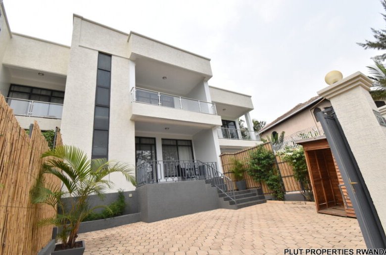 Beautiful House in Nyarutarama 