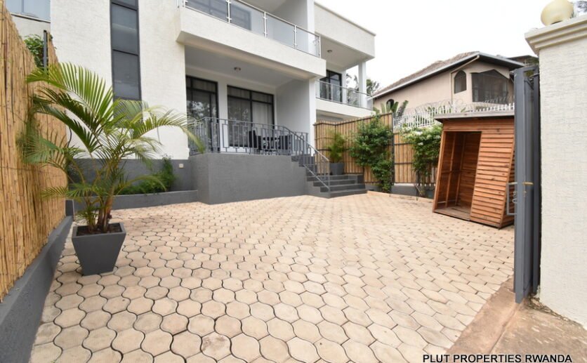 Beautiful-house-in-Nyarutarama-plut-properties-11-836×517 Beautiful House in Nyarutarama