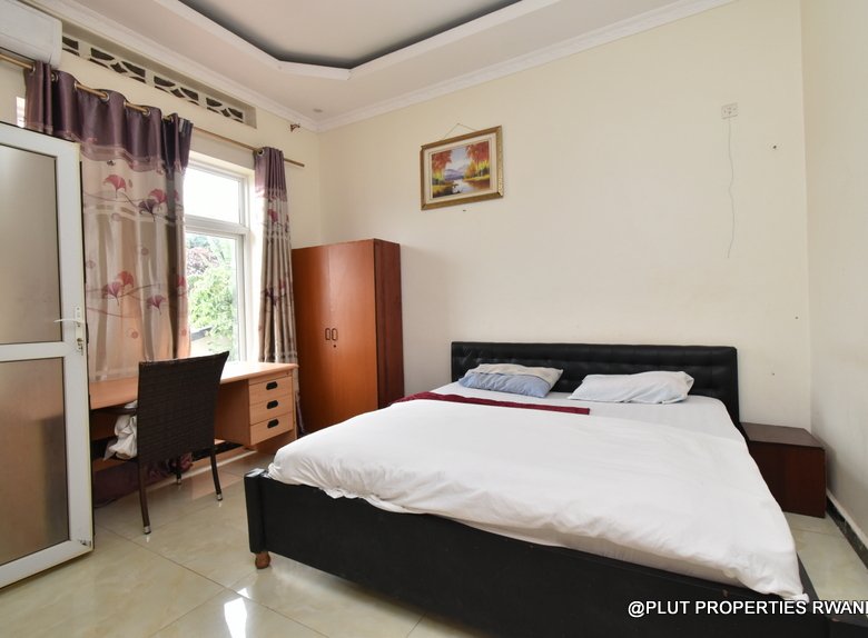 BIG HOUSE FOR RENT IN NYARUTARAMA
