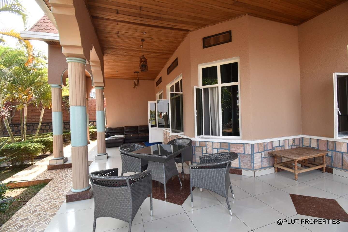 Big house for sale in Kicukiro plut properties (1) Big house for sale in Kicukiro