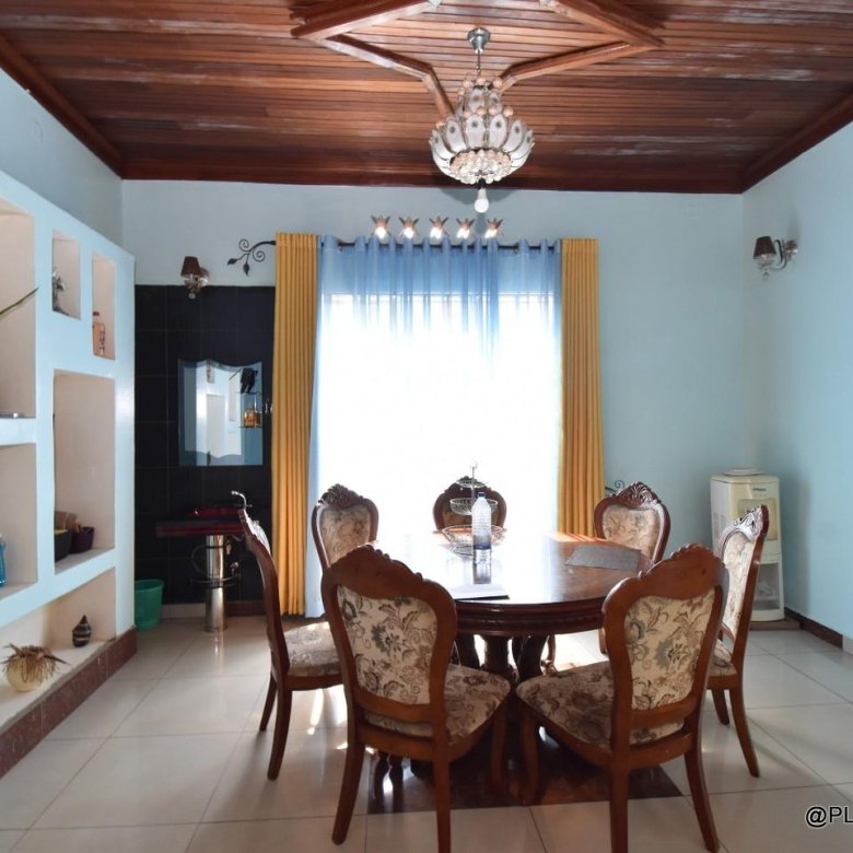 Big house for sale in Kicukiro
