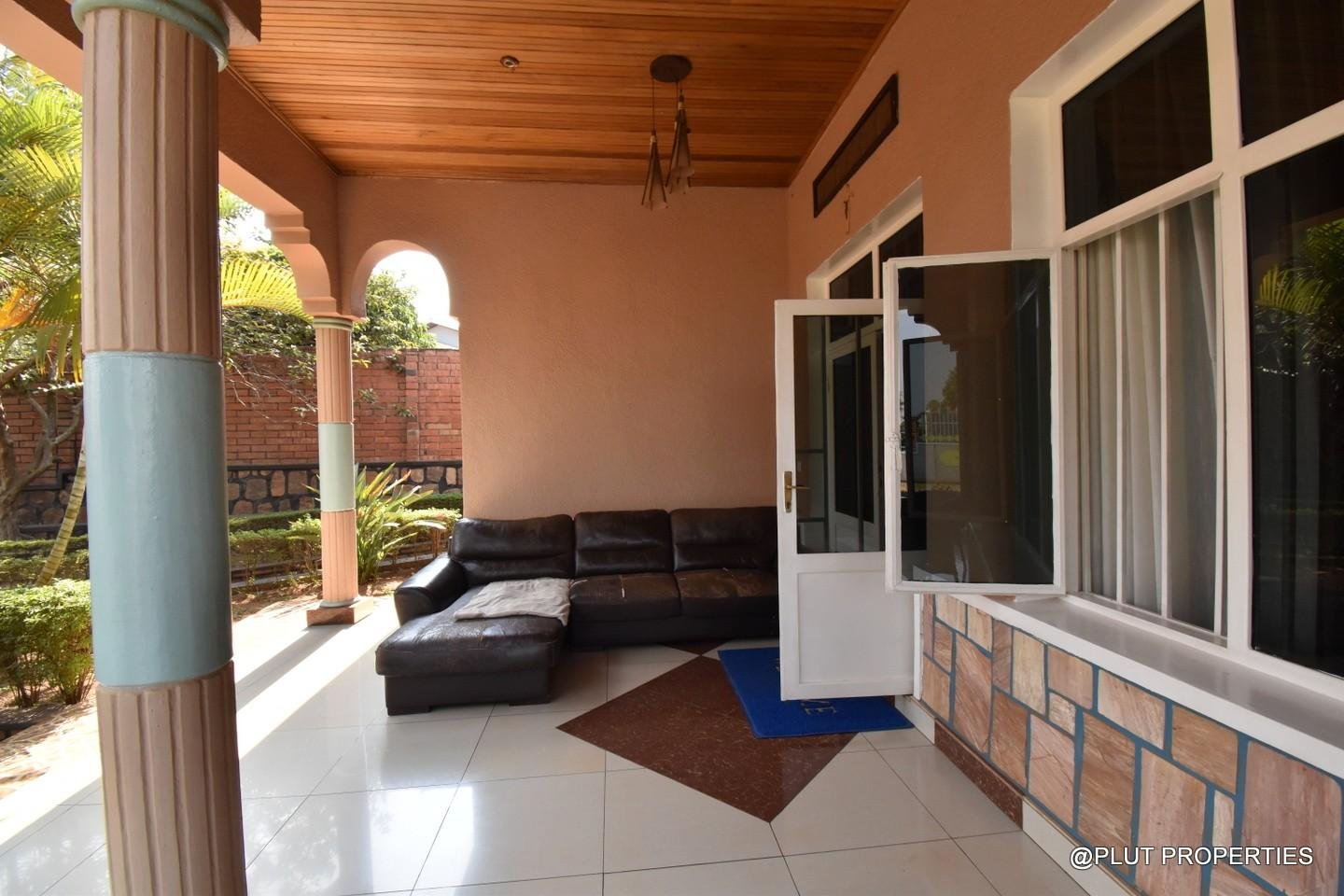 Big house for sale in Kicukiro plut properties (17) Big house for sale in Kicukiro