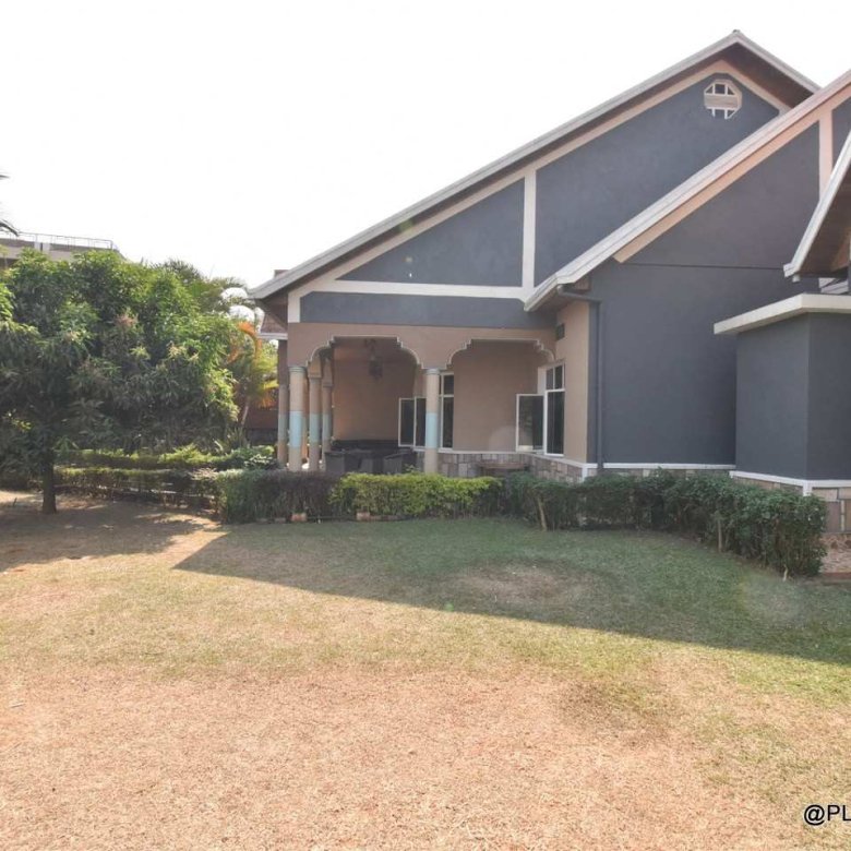 Big house for sale in Kicukiro