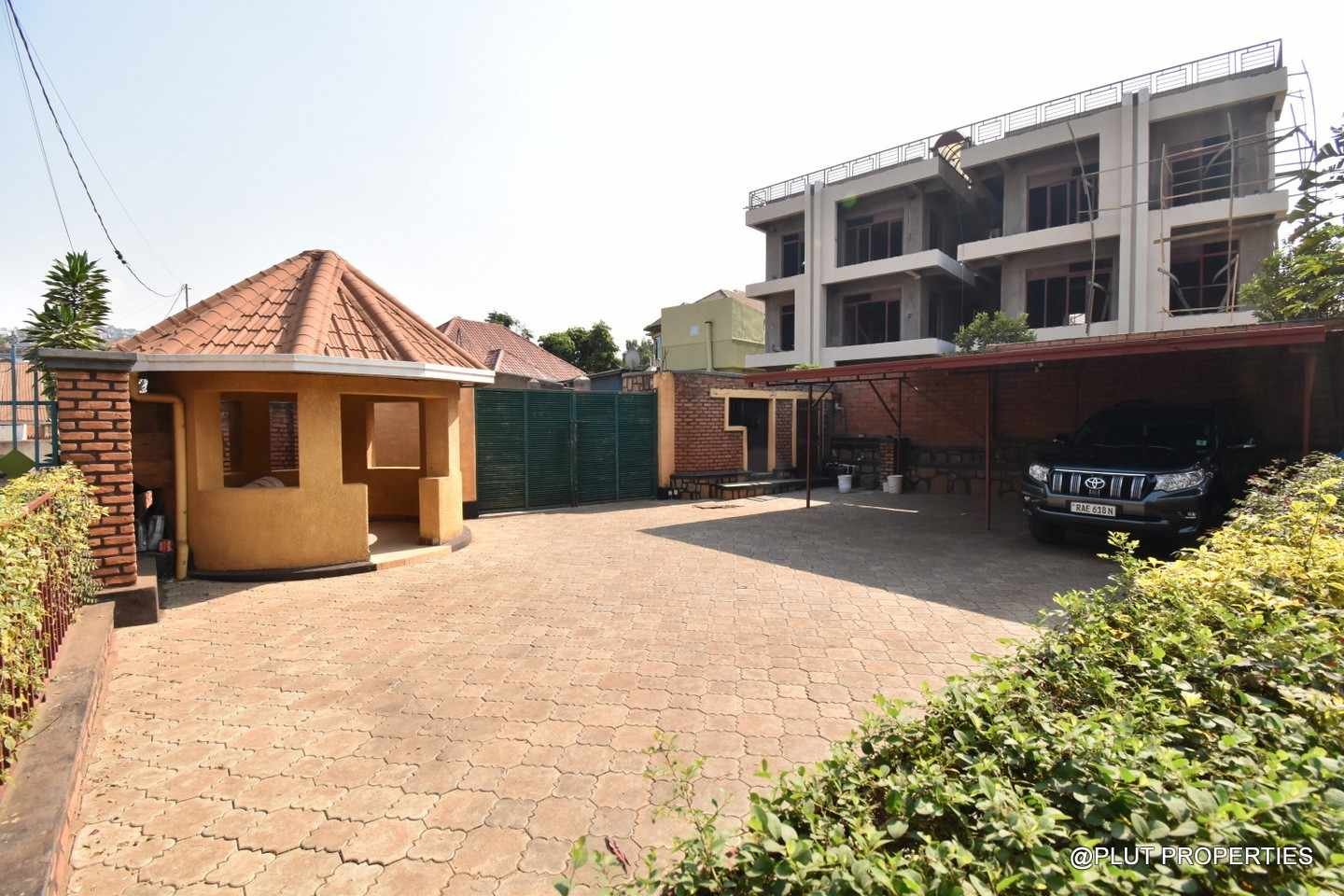 Big house for sale in Kicukiro plut properties (5) Big house for sale in Kicukiro