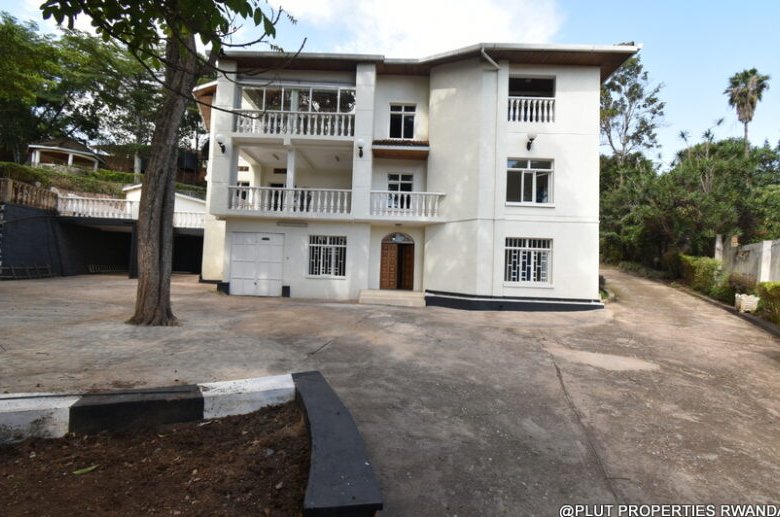 Big house in Kimihurura for rent 