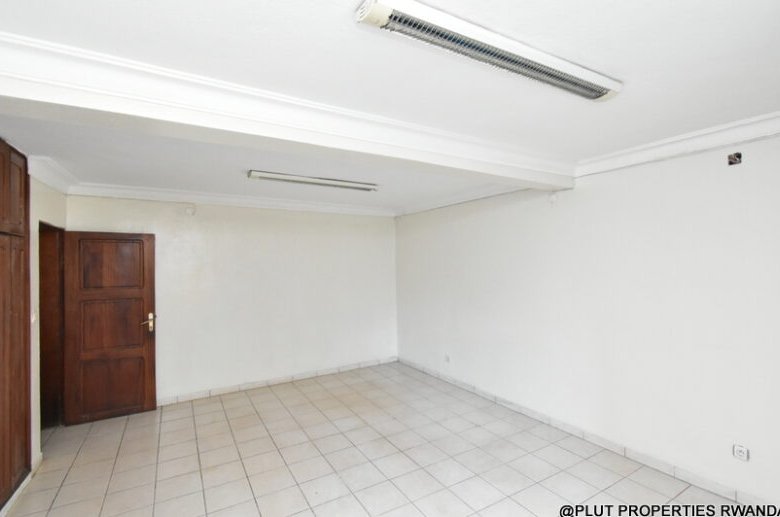 Big house in Kimihurura for rent 