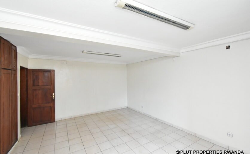 Big house in Kimihurura for rent 