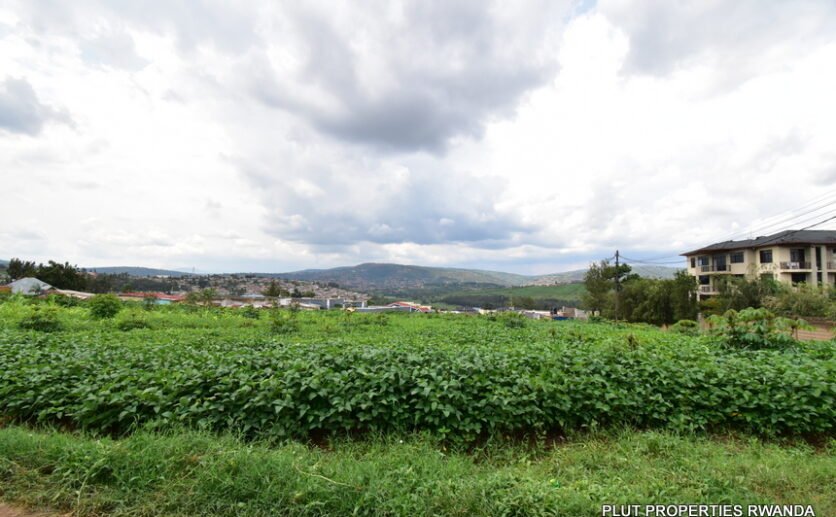 Big-land-in-Gacuriro-plut-properties-1-836×517 Big land in Kagugu