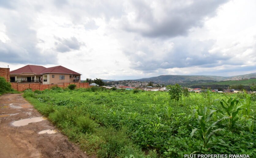 Big-land-in-Gacuriro-plut-properties-2-836×517 Big land in Kagugu