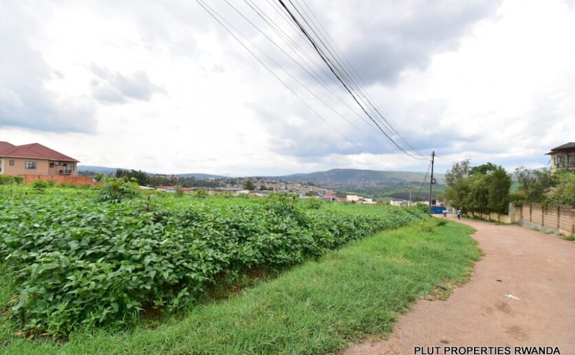 Big-land-in-Gacuriro-plut-properties-5-836×517 Big land in Kagugu