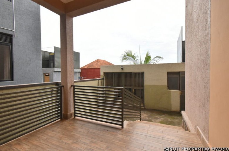 Big Nyarutarama house for rent