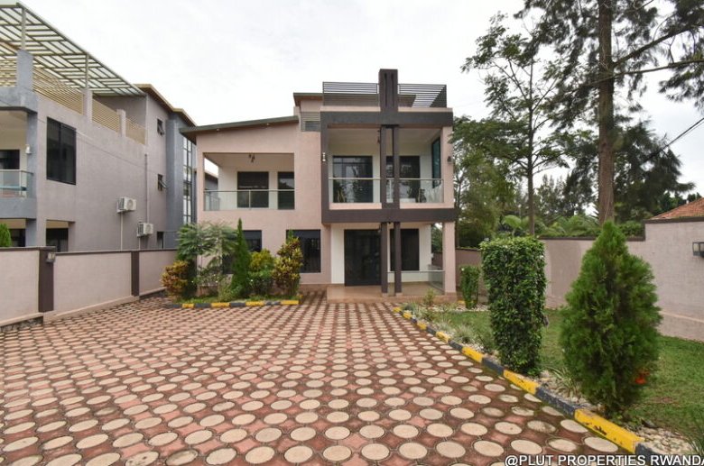 Big Nyarutarama house for rent