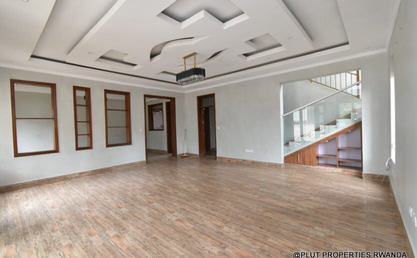 Big Nyarutarama house for rent