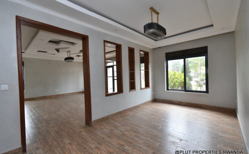 Big Nyarutarama house for rent