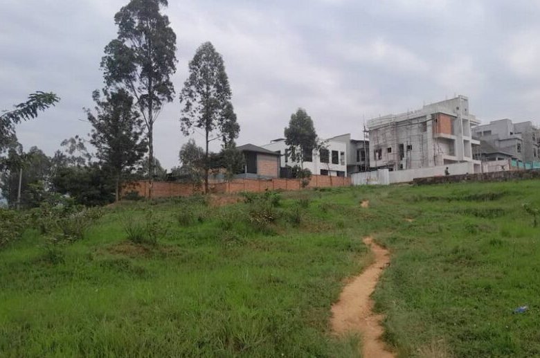 Residential Plot for Sale in Gasanze