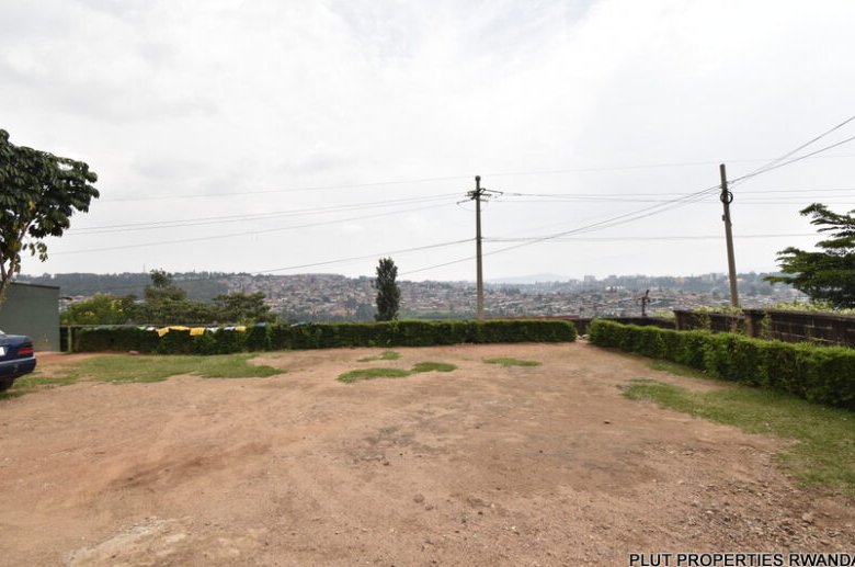 Big plot for sale in Kibagabaga Kigali