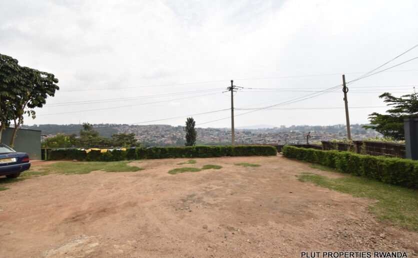 Big plot for sale in Kibagabaga Kigali