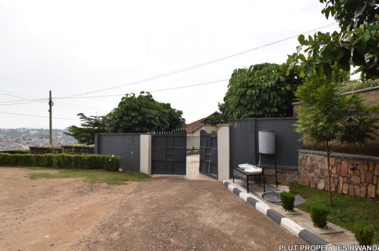 Big plot for sale in Kibagabaga Kigali