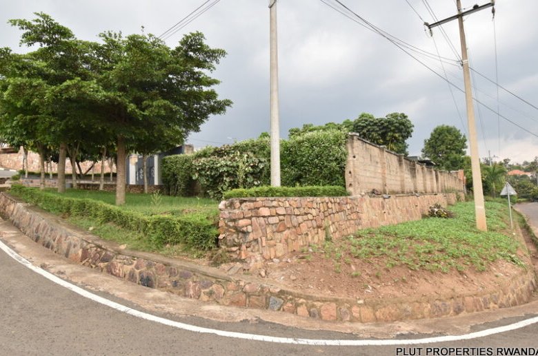 Big plot for sale in Kibagabaga Kigali