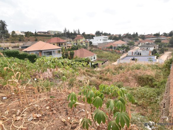 Big plot for sale in Kibagabaga