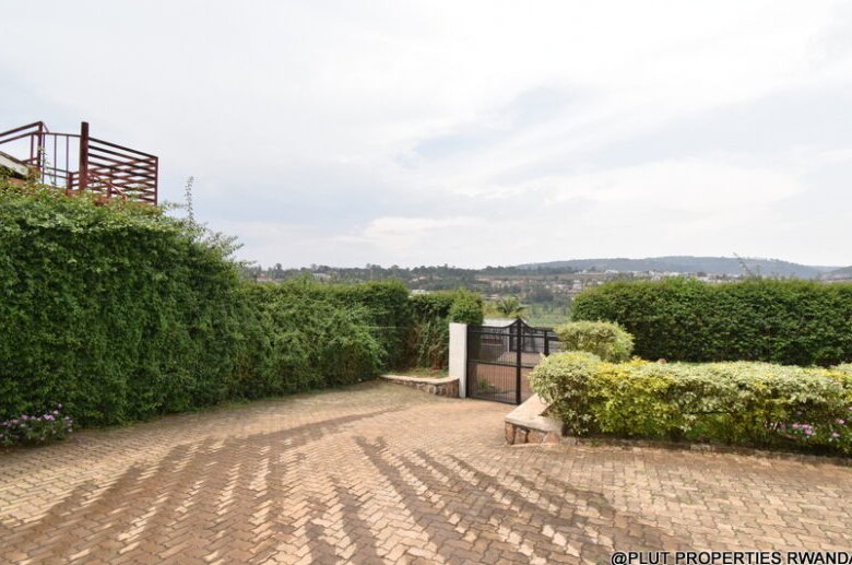House with Spacious Plot for Sale in Kibagabaga
