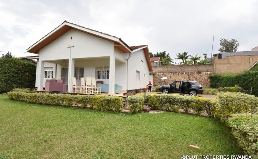 Big-plot-for-sale-in-Kibagabaga-plut-properties-5-836×517 House with Spacious Plot for Sale in Kibagabaga