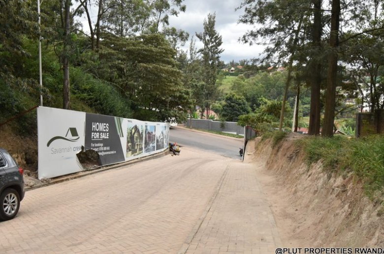 Big plot for sale in Nyarutarama
