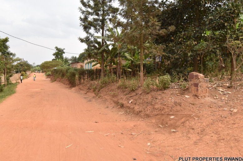 Big plot for Sale in Rusororo