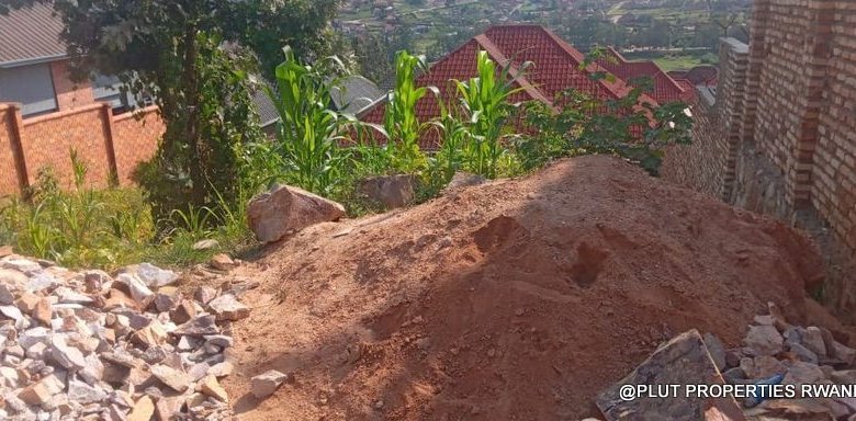 Big plot for sale in Ruyenzi Kamonyi