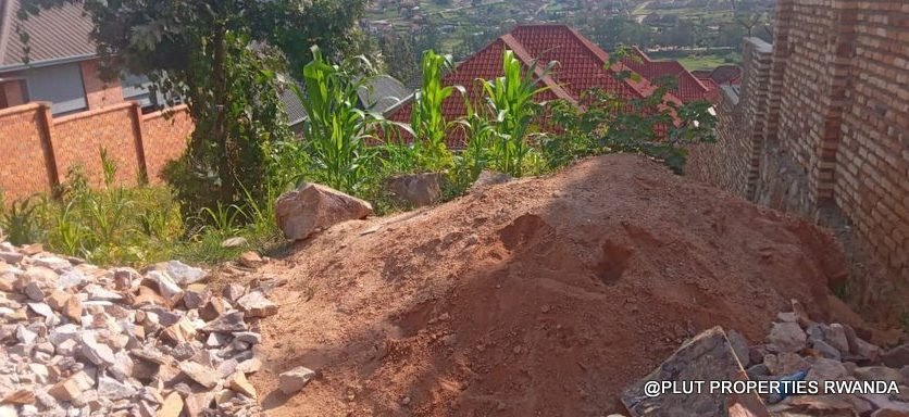 Big plot for sale in Ruyenzi Kamonyi
